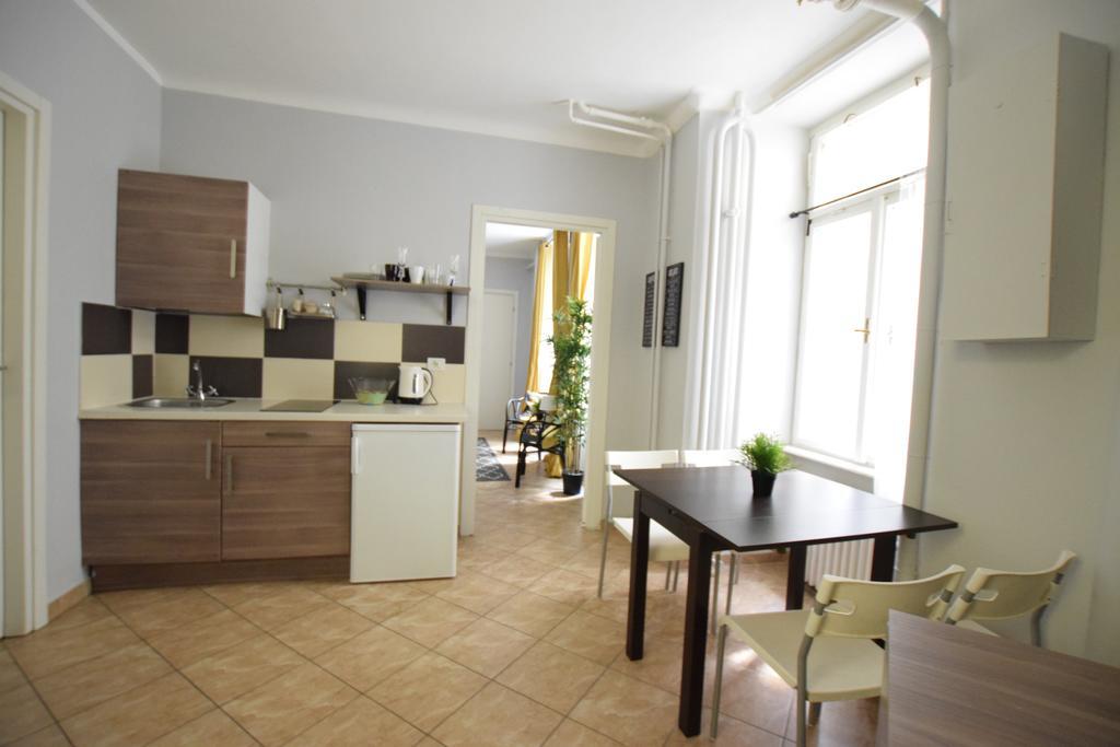 Budget Apartment By Hi5 - Revai Koz Будапеща Екстериор снимка